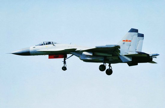 外媒解讀殲15艦載機:防空為主 兼顧對海攻擊