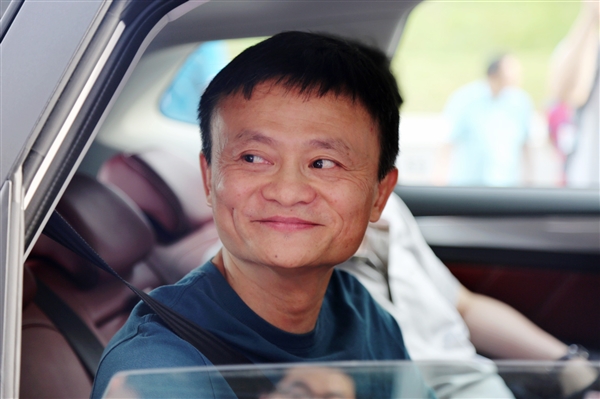 馬云漲工資觀點(diǎn)引網(wǎng)友共鳴:中國(guó)企業(yè)一定要加給普通員工